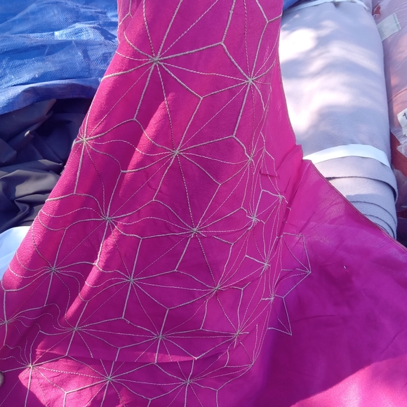 Fabric - Picture 2 of 3